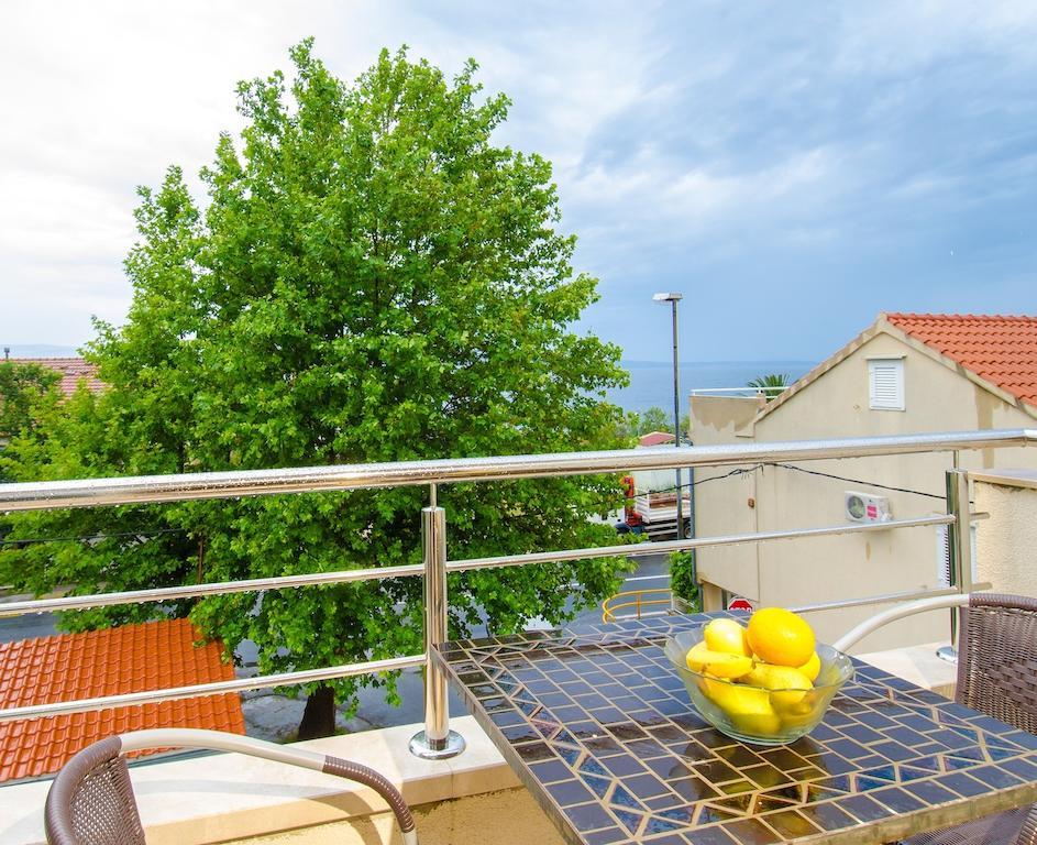 Apartments Mijo Dugi Rat Pokoj fotografie